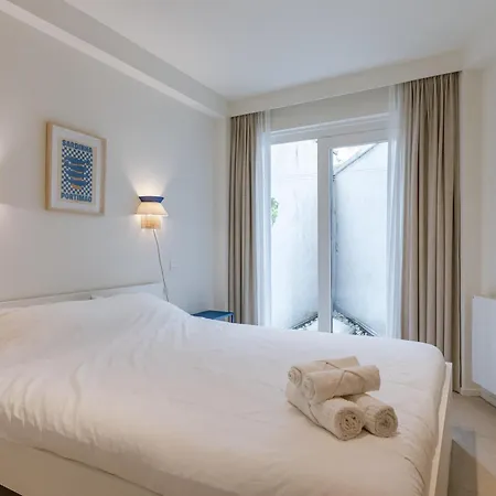 Flat Musin * Ostend